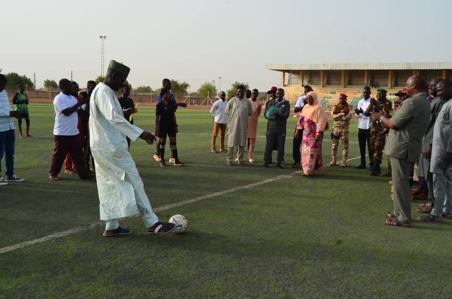 Dosso/ Tournoi de football féminin des établissements scolaires : Le CES Banizoumbou remporte le trophée